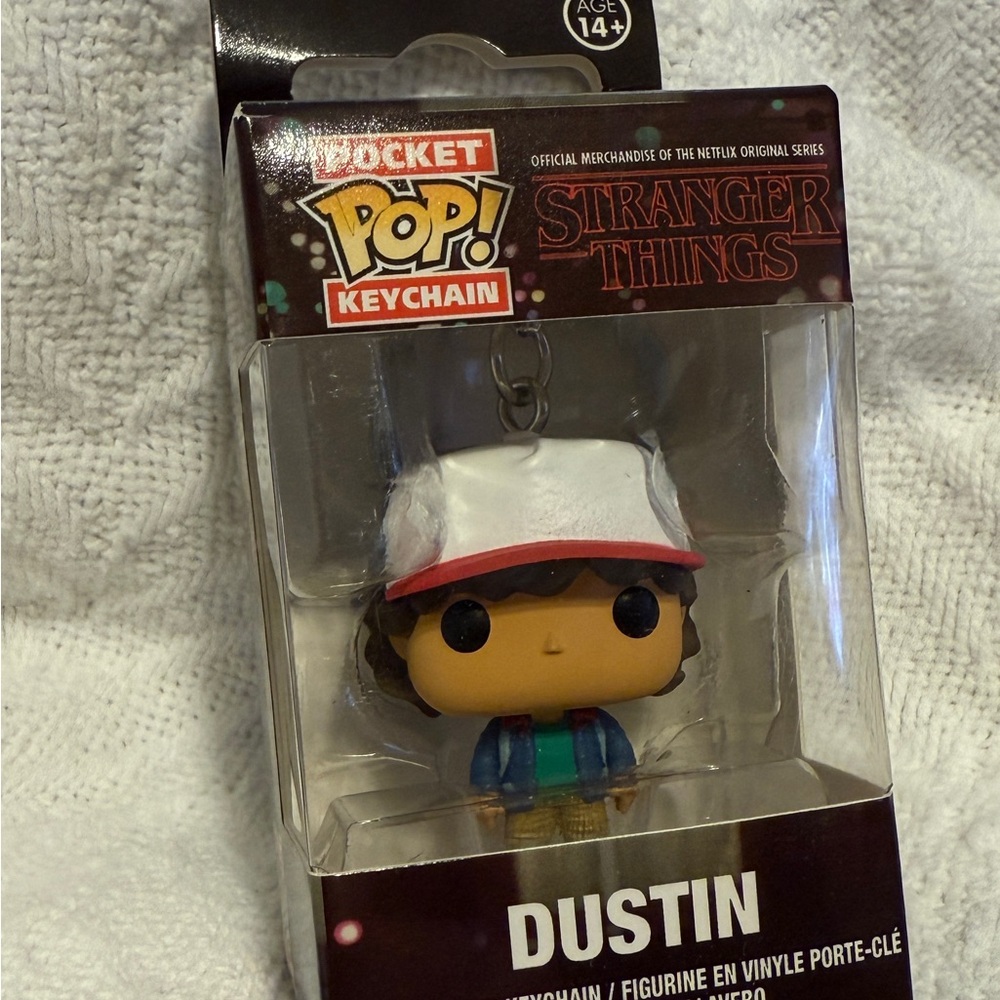 Funko Stranger Things Dustin Keychain - Red, Blue, White